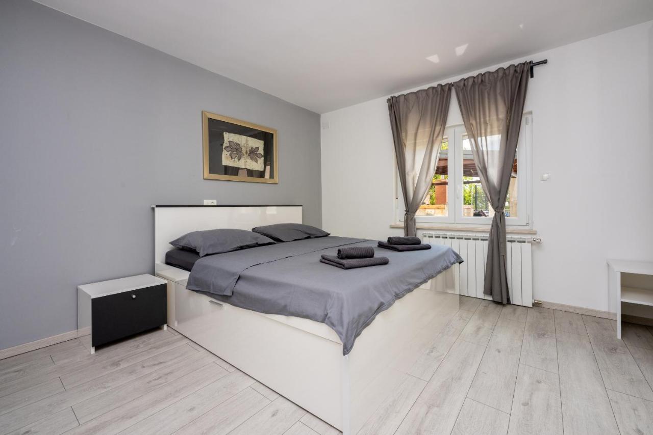 Apartments Luna Dramalj Extérieur photo