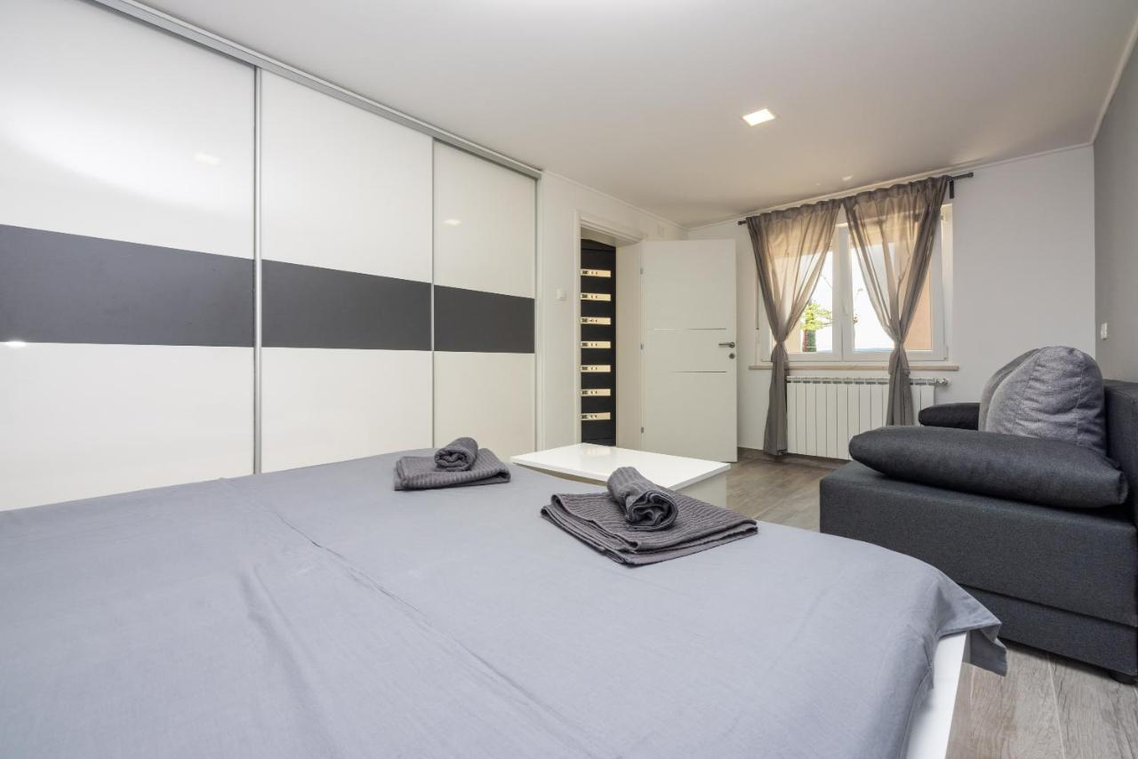 Apartments Luna Dramalj Extérieur photo
